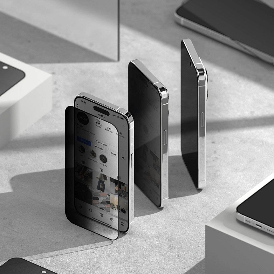 Затъмняващ Протектор за iPhone 15 Pro Max, Ringke Privacy Tempered Glass, Черен (9)