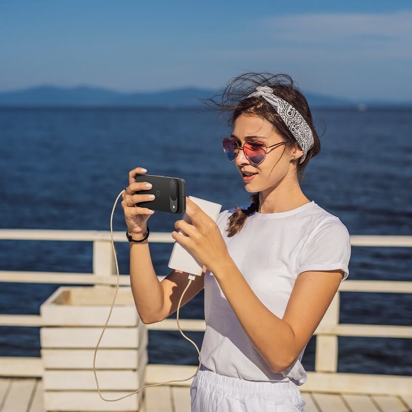 Протектор за Камерата на Google Pixel 9, Spigen EZ Fit Cam Glass 2бр., Прозрачен (10)