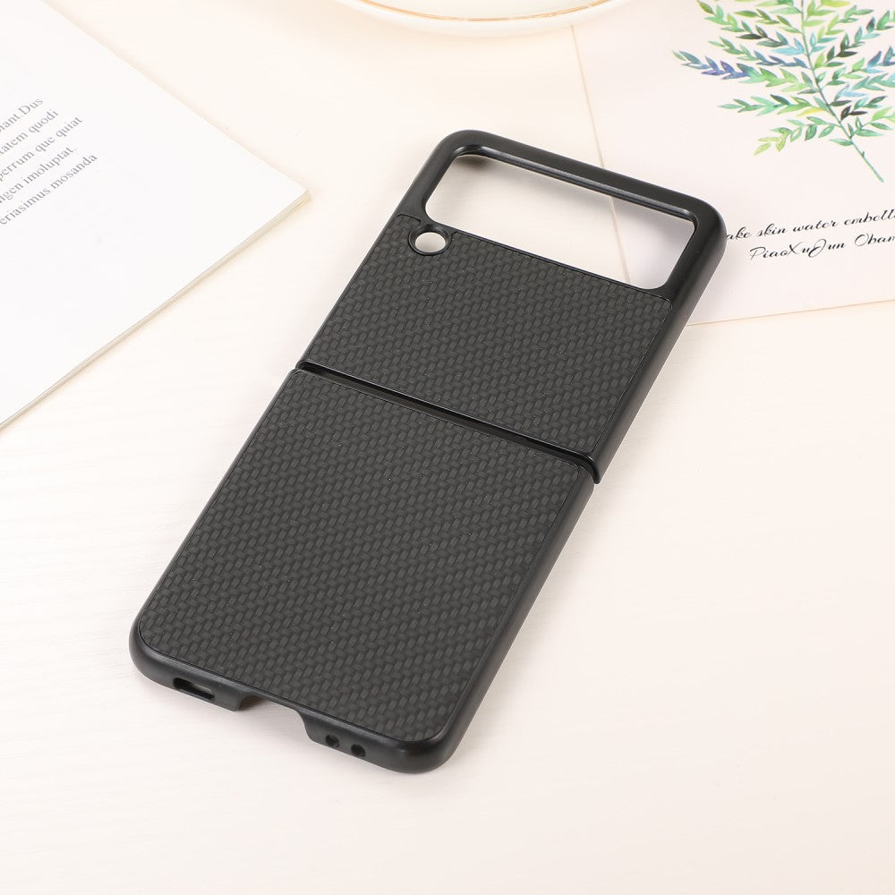 Карбонов Калъф за Samsung Z Flip 3, Carbon Texture Case, Черен (3)