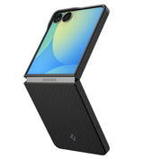 Тънък Карбонов Калъф за Samsung Z Flip 7, Spigen AirSkin Aramid Case, Черен