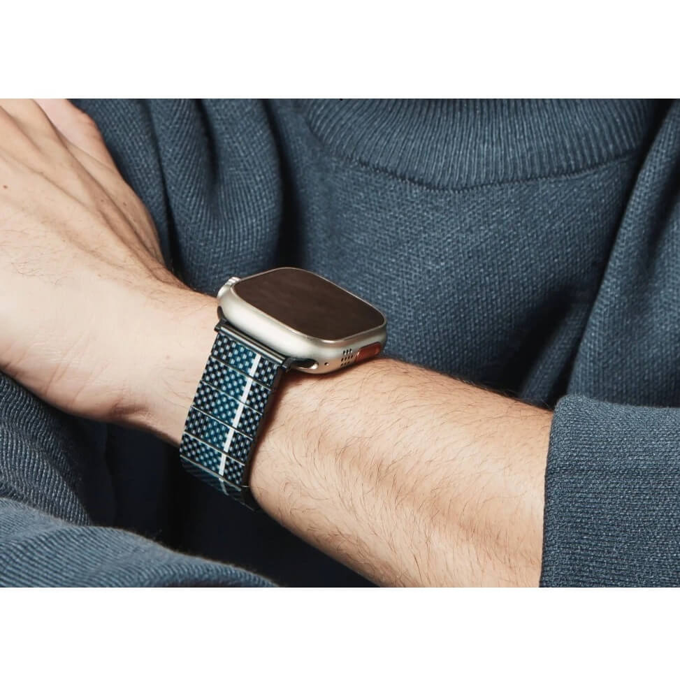 Кевларена Каишка за Apple Watch, Pitaka Carbon Fiber Watch Band Moon, Син (7)