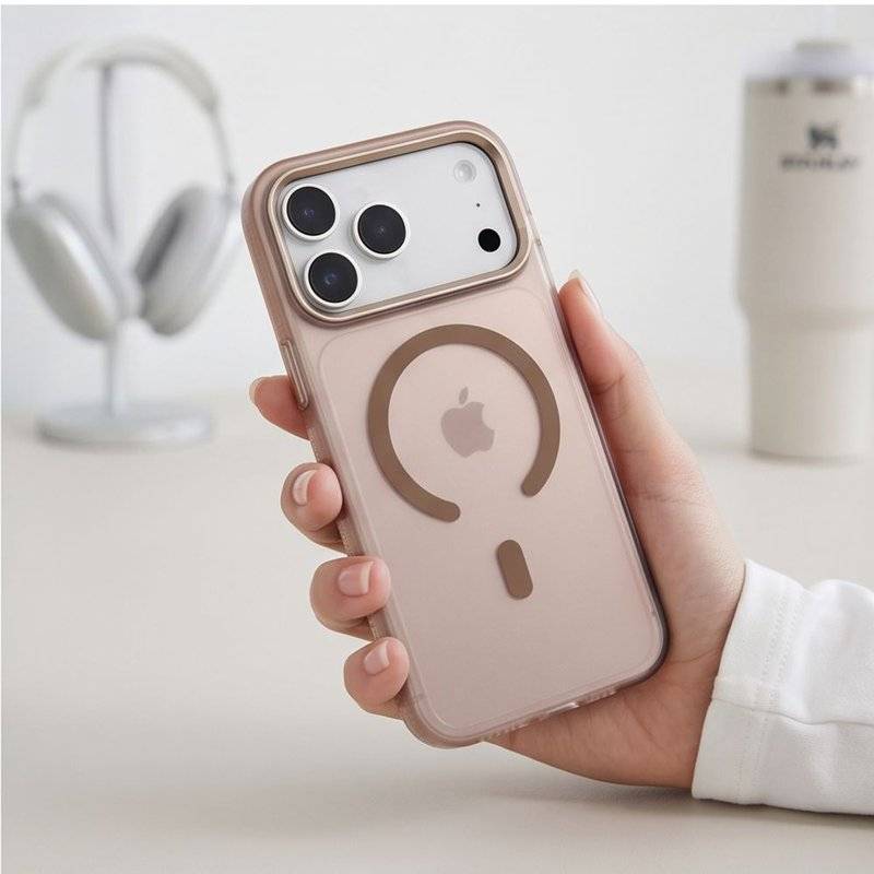 Magsafe Тънък Калъф за iPhone 18 Pro Max/ iPhone 17 Pro Max, Tech-Protect MagZero Case, Златист (6)