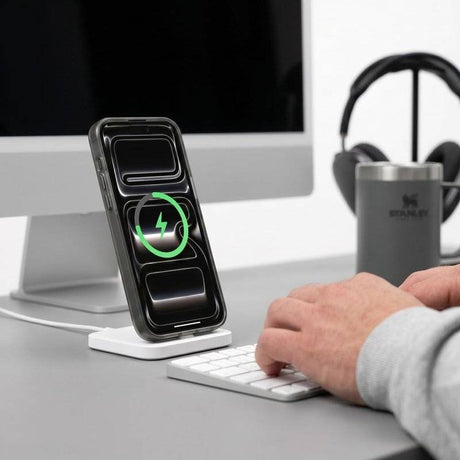 Magsafe Тънък Калъф за iPhone 18 Pro/ iPhone 17 Pro, Tech-Protect MagZero Case, Черен (9)