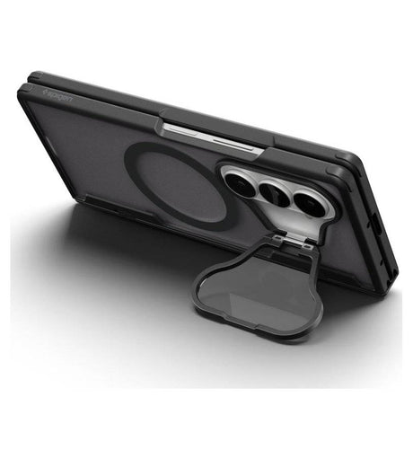 Magsafe Калъф със Стойка за Samsung Z Fold 8 Ultra, Spigen Optik Armor Pro Mag Fit Case, Черен (3)