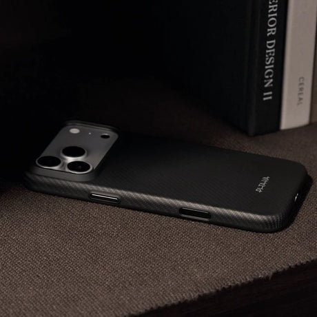 Magsafe Калъф за iPhone 18 Pro Max/ 17 Pro Max, Pitaka Edge Case Black/Grey, Черен (6)