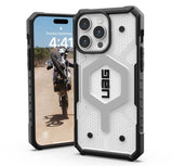 Magsafe Противоударен Калъф за iPhone 15 Pro Max, UAG Pathfinder Ice Case, Черен (2)