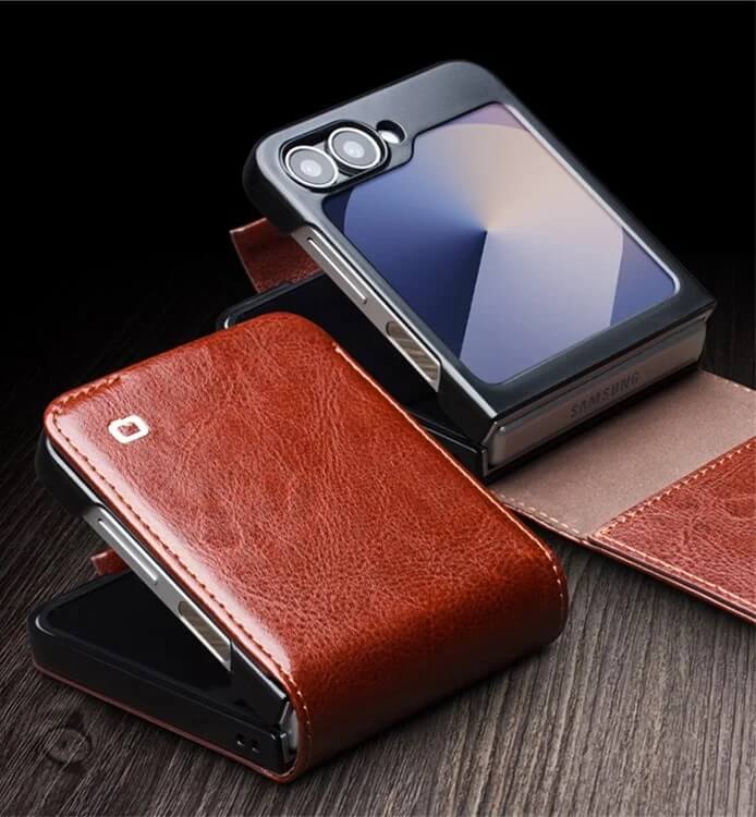 Кожен Калъф за Samsung Z Flip 7 FE/Z Flip 6, Qialino Book Case, Кафяв (3)